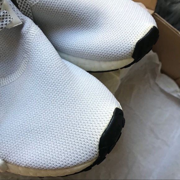 ADIDAS NMD R1 J •BRIGHT CYAN SZ 6.5 kids - Picture 8 of 10